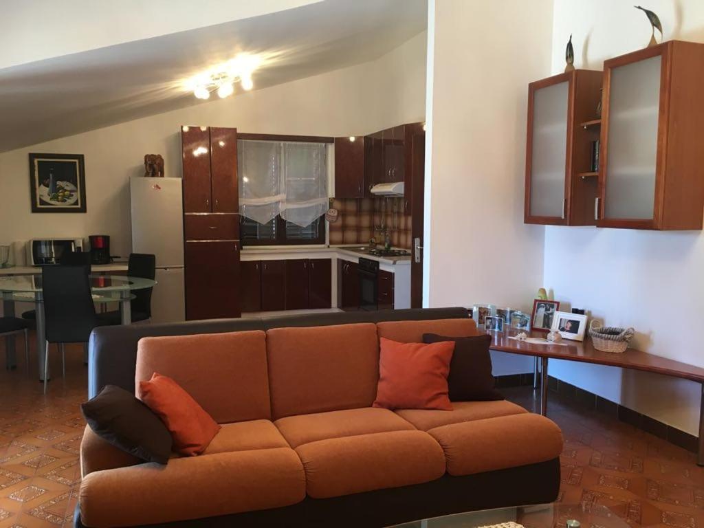 Kate'S Home Tisno Ngoại thất bức ảnh