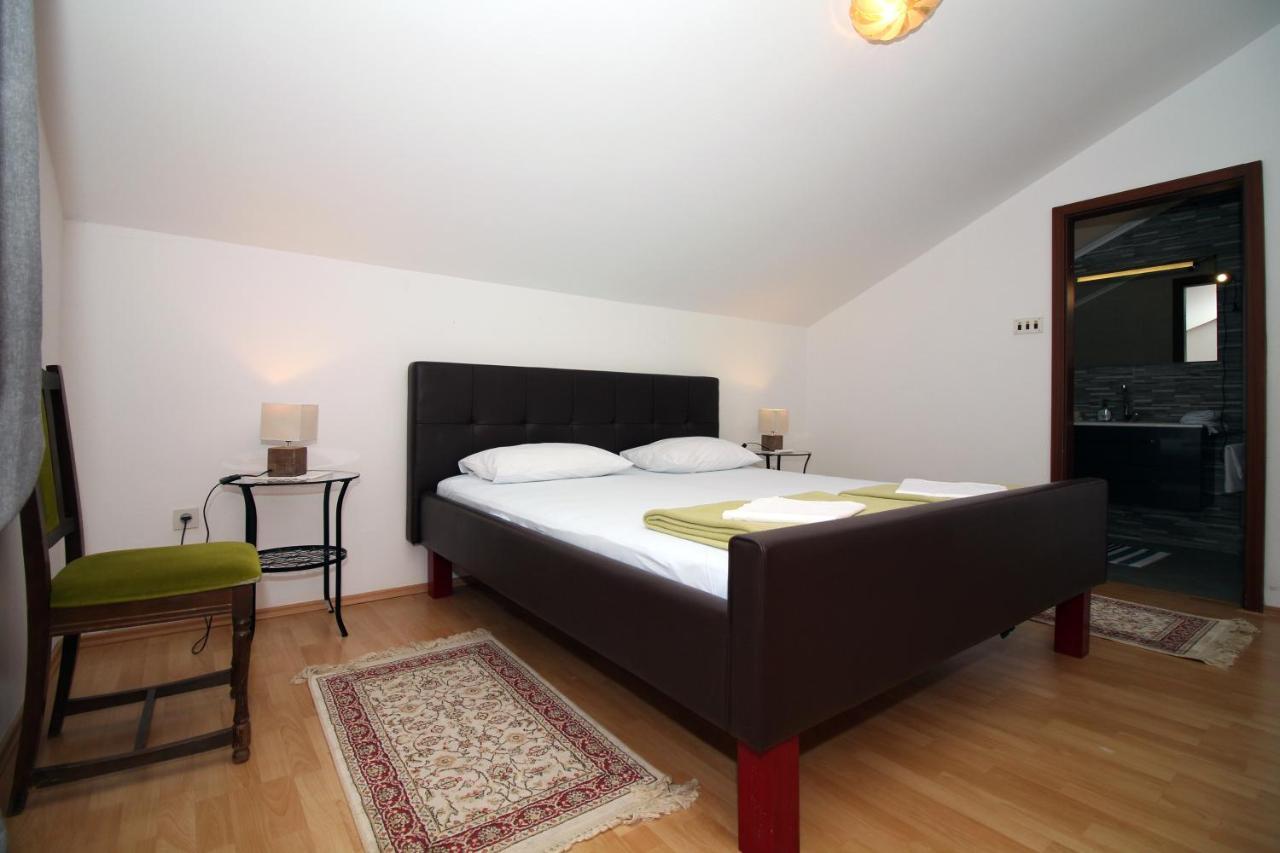 Kate'S Home Tisno Ngoại thất bức ảnh