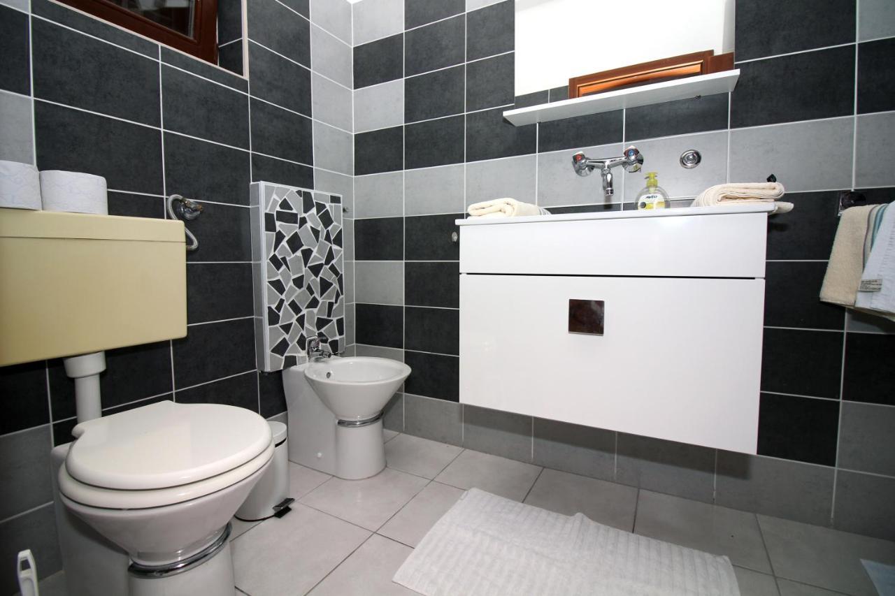Kate'S Home Tisno Ngoại thất bức ảnh
